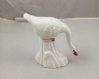 Vintage Unbranded Bone China Swan Figurine
