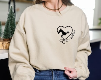 Custom Veterinary Sweatshirt, Vet Tech Sweatshirt, Ved Med Sweatshirt, Pocket Animal Doctor Sweat, Custom Vet Sweatshirt, Veterinarian Gift