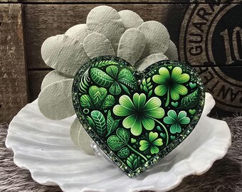 St Patricks Day Clover Heart Nurse Medical Office Badge Reel