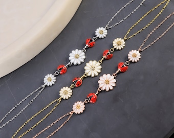 Pulsera Daisy de plata, pulsera de flores de mariquita, pulsera de margarita de oro, pulsera de animales Daisy, regalo de pulsera de encanto para ella, pulsera de dama de honor