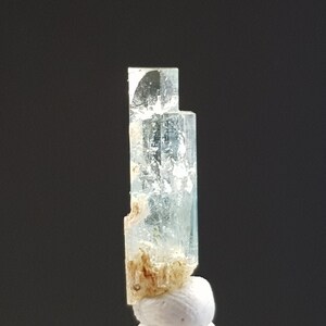 Twinned Aquamarine - 6.05 Ct Gemmy Natural Crystal from Erongo Mountains, Namibia. Item NB-2295