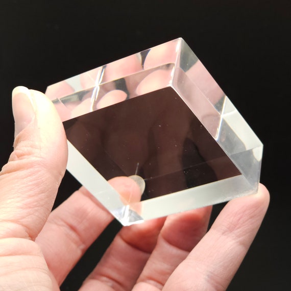 Clear 5cm x 5cm x 2cm Acrylic Base / Stand / Block Mount for Mineral display.