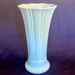 Large Periwinkle Blue Vase- Vintage Fiesta (Homer Laughlin)