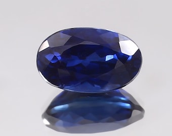 AAA Ceylon Blue Sapphire: 4.40 Ct Oval Cut Loose Gemstone