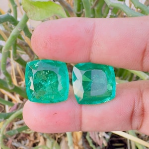 Cushion Cut Emerald Doublet Pair: Green Gemstone (16X20X10 mm)