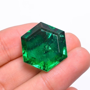 Lab Grown Emerald Gemstone: Hexagon Cut Green Stone (17X17X7 MM)