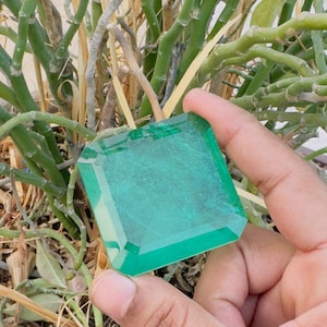 AAA Emerald Doublet Gemstone: Square Cut Green Stone, 48mm
