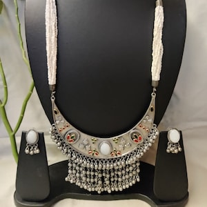 Bijoux afghans | Collier oxydé unique | Argent semblable | Boucles d&#39;oreilles oxydées | Boho Jewelry Collier tribal décent | Collier du Rajasthan