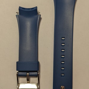 Gucci YA137103 Unisex Sync XXL Rubber Quartz Watch - Marketplace