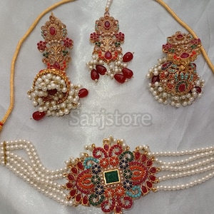 Nauratan Chaukar set Nauratan jhumki with teeka and choker set, nauratan choker sets, nauratan earrings with tikka