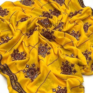Broderie Chadar multani travail de miroir balochi Chadar, sindhi Chadar, broderie traditionnelle voile suisse Chadar, Chadar traditionnel pakistanais