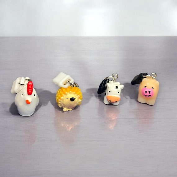 Farm Animal Dust Plug Charms – Set of 4: Cow, Pig, Chicken & Hedgehog for Phone, Kindle, Tablet or Switch – Cute Tech Accessories