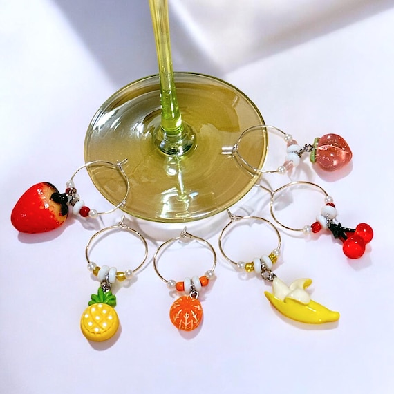 Fruity Resin Wine Charms Set – Fun Fruit-Themed Drink Markers