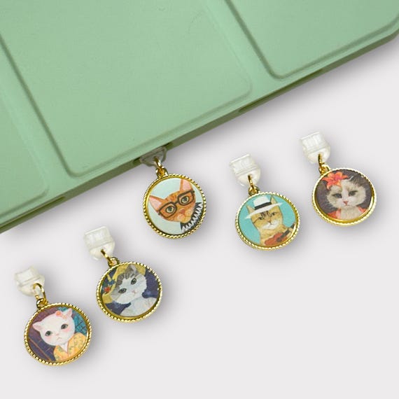 Vintage Cat Dust Plug Charm: Gold-Framed Port Cover
