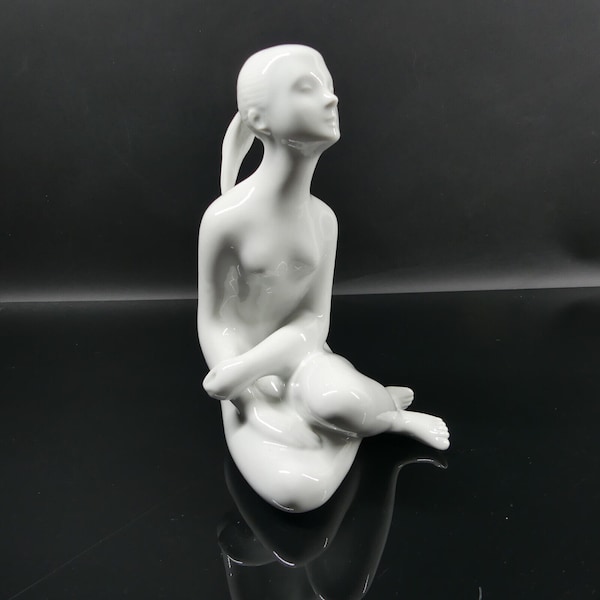 Royal Dux Porzellan Figur weiblicher Akt 22,5 cm