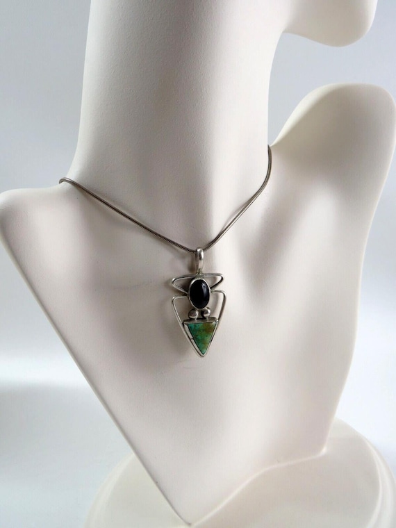 Schwarze 6mm Glasperlenkette Mit Anhänger Spinne – Elegante Damenkette
