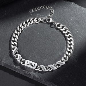 Pulsera con nombre de niño grabado para hombre, regalo para papá, pulsera personalizada para papá, joyería familiar, regalo para esposo, pulsera de eslabones