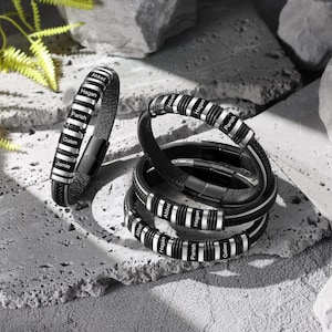 Pulsera del Día del Padre con nombre de niño, pulsera personalizada de cuentas con nombre de 2 a 5 para hombre, pulsera de cuero con palabra personalizada, regalo para él, regalo para pareja