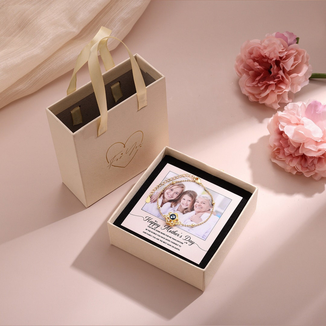Personalized Photo Projection Bracelet for Her Memory Pictures Bracelet ...
