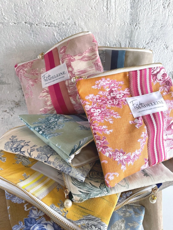 Jeannettes pocket in Toile de Jouy: The timeless classics