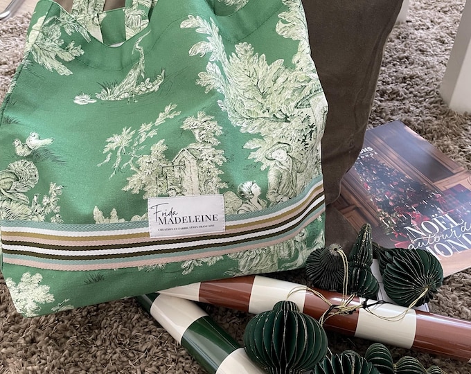 Garden Green Tote Bag