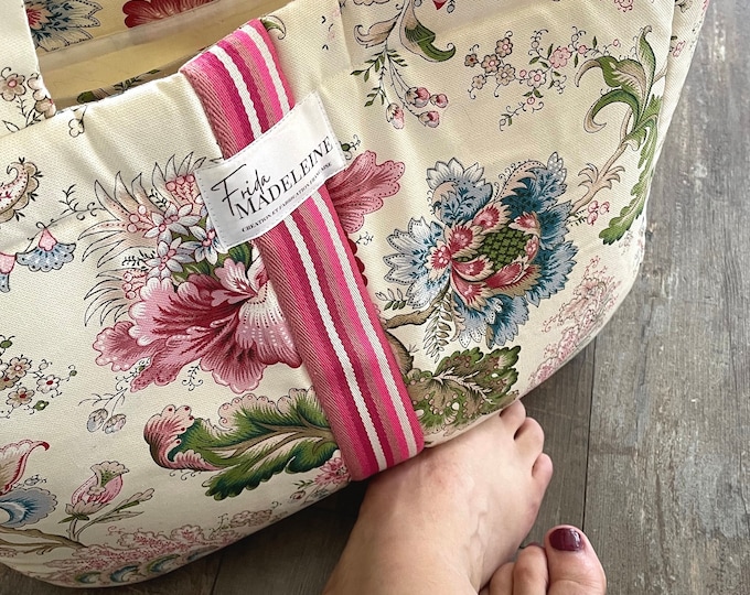 Émile Tote Bag in Floral Toile de Jouy