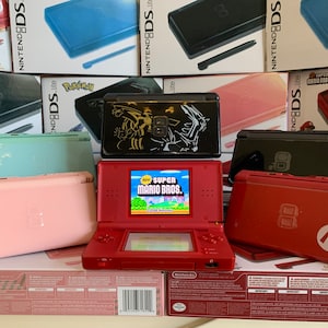 Nintendo DS DSi TWL-001 Handheld Console Pink W/ Toy Story 3 & Charger  “READ”