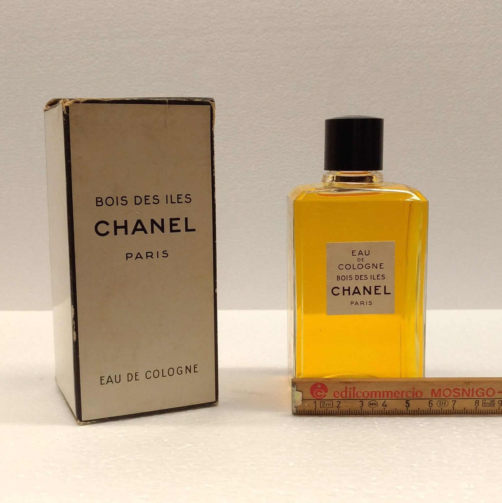 RARE Vintage/antique chanel perfume bottle bois des iles bottle