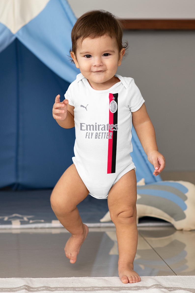 Body neonato con bavaglino personalizzato nuova maglia milan immagine 2