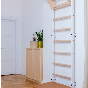 BenchK wall bars with an adjustable solid beech wooden pull-up bar