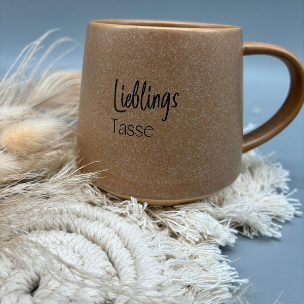 Personalisierte Tasse | Geschenk Freundin Frau Mann | Geburtstag | Weihnachten Ostern | Kaffee Tee | Beige Braun Steingut Keramik | Gravur