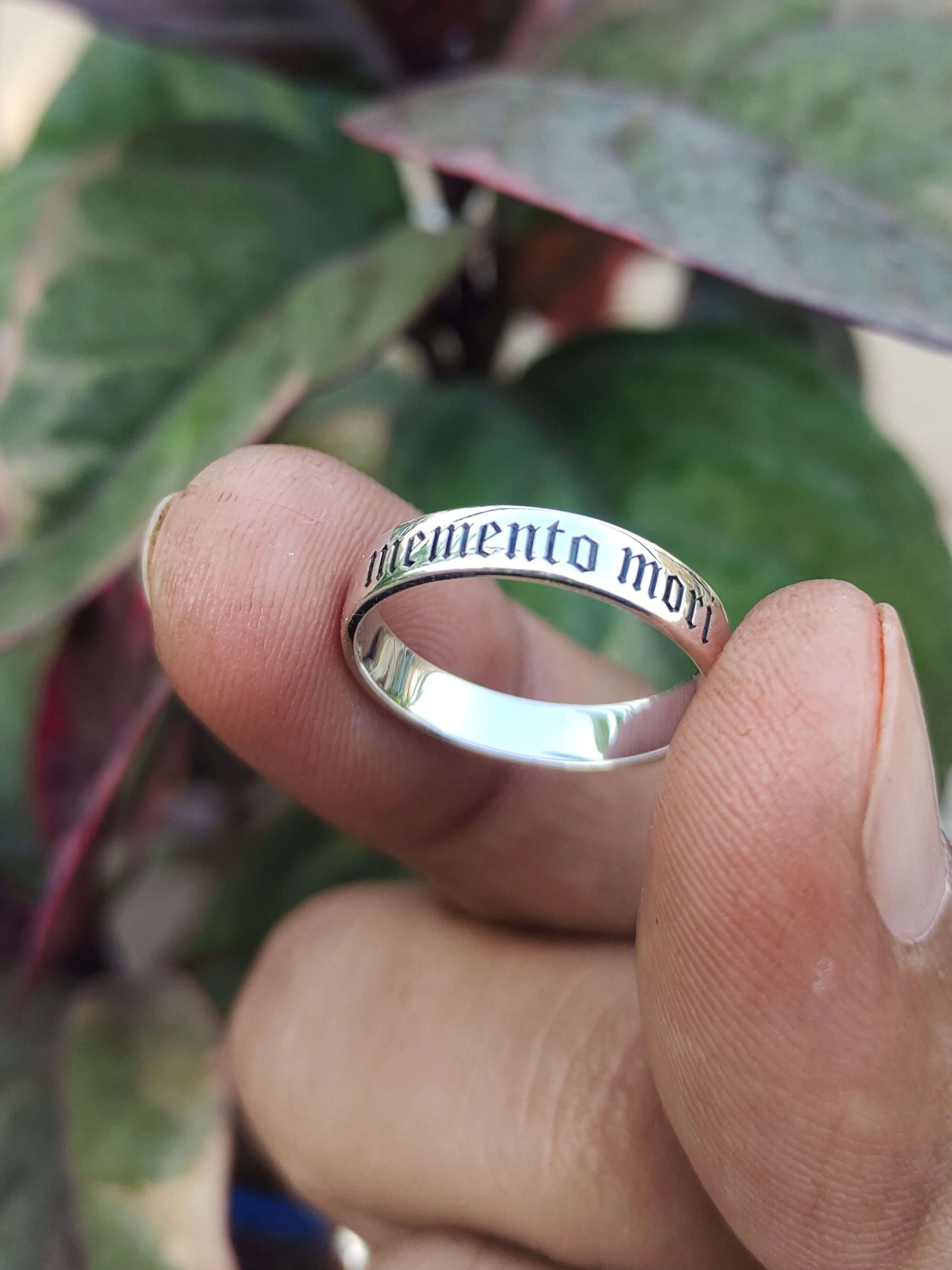 Memento Mori Ring, Round Shape, 925 Silver, Personalised Memento 