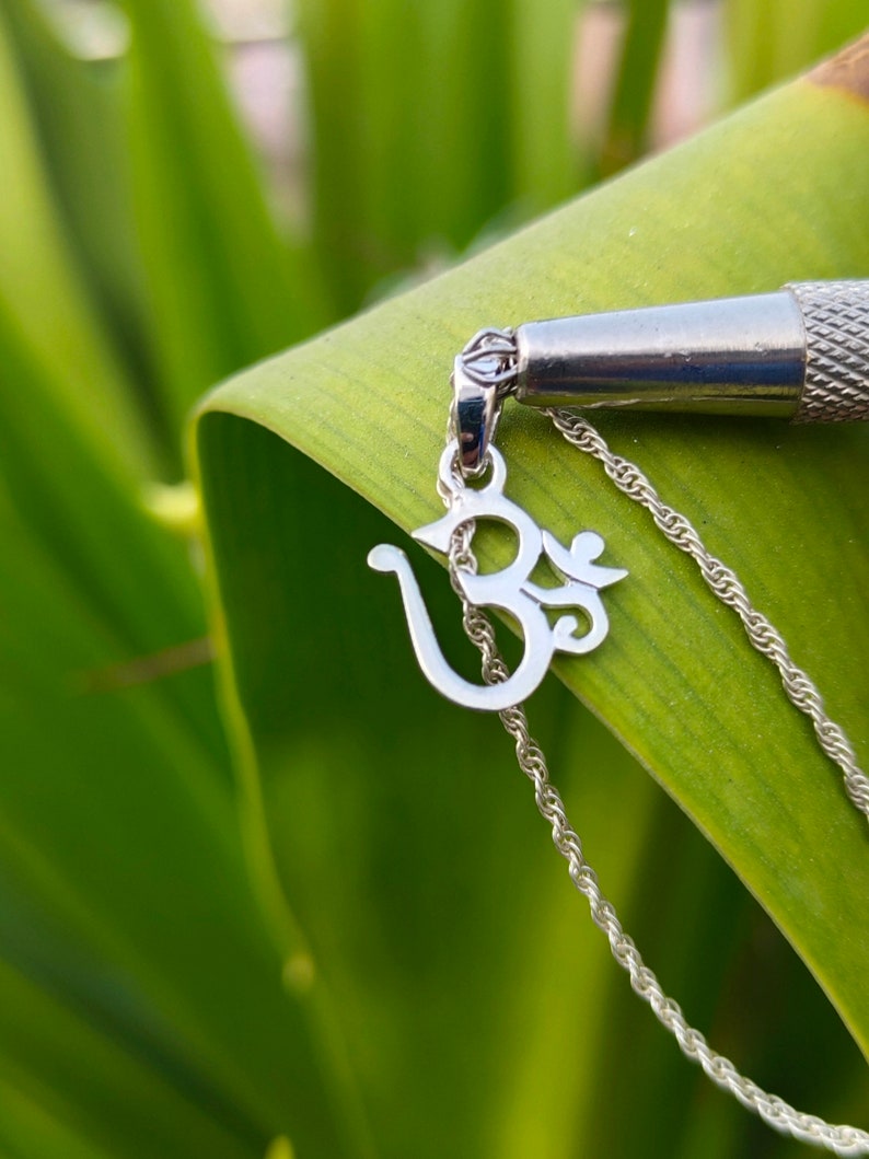 Spritual Silver Pendant, Religious Necklace, Om Symbol Silver Pendant, Casted Silver Pendant, Om