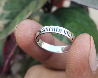 Memento Mori Ring, runde Form, 925 Silber, personalisiertes Memento Mori, graviertes Memento Mori, Silberring, Sterlingsilber