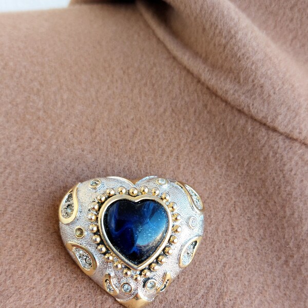 BROOCH VINTAGE RARE France heart Agatha Paris