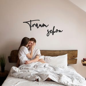 Schriftzug Träum schön aus hochwertigem Acrylglas | schwarz & weiß | Wanddeko Kinderzimmer | Schlafzimmer Deko | Einrichtungsidee | Wandbild