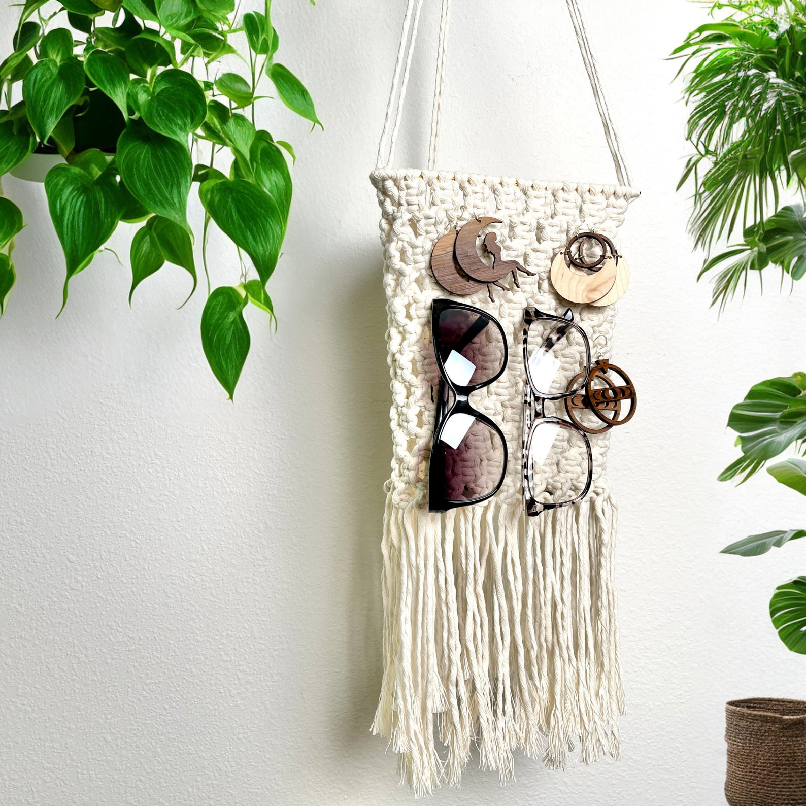 Macrame Earring Holder Macrame Accessory Holder Boho Jewelry Holder