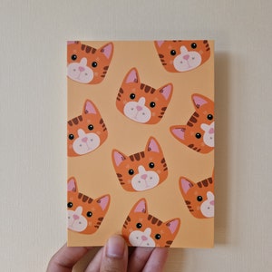 Leuke katten ansichtkaarten Set van 3 ansichtkaarten Uniek ontwerp Gedrukt op duurzaam papier Milieuvriendelijke verpakking Ansichtkaartenbundel A6 afbeelding 2