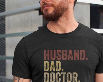 Papa Doktor Shirt, Doktor Geschenk für Männer, Ehemann Papa Doktor Legende, Geschenk für Doktor, lustiges Doktor Shirt, Doktor Geburtstag Shirt, Vatertag