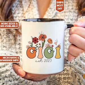 Personalisierte Gigi Wildblumen Tasse, Gigi Tasse, Gigi Est 2023, Ankündigung der Schwangerschaft, neue Gigi Tasse, Muttertag Gigi Geschenke, zukünftige Gigi Geschenk