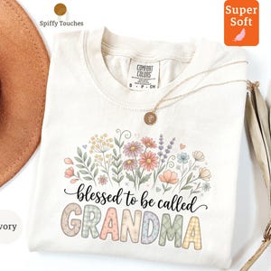 Blessed Grandma Shirt Comfort Colors, Floral Patchwork Grandma T-Shirt, Mother's Day Gift for New Grandma