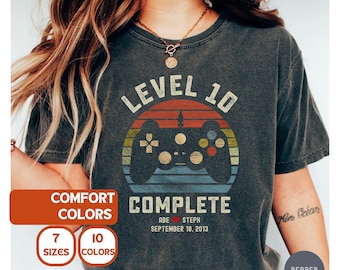 Comfort Colors® 10-jarig jubileumcadeau voor echtgenoot-vrouw, personalisatie 10-jarig jubileumcadeau, retro videogameshirt, gamer-echtgenootcadeau