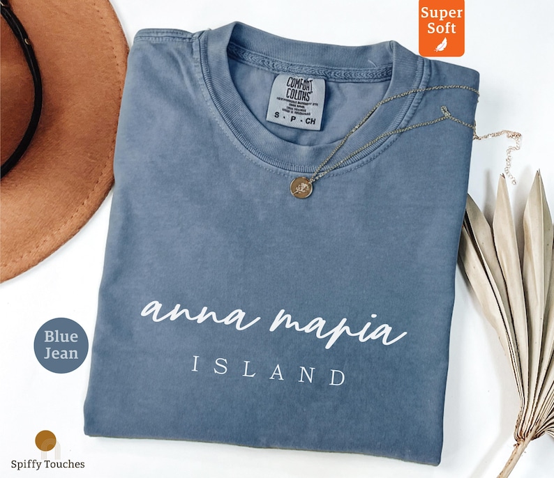 Blue Jean T-shirt, Stylish Graphic Tee, Anna Maria Island Design, Trendy Casual Wear, Unisex Comfort Colors Shirt, Super Soft Fabric