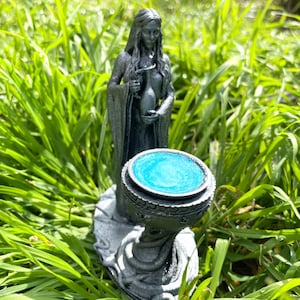 Galadriel, Lady of Lorien Elf Statue