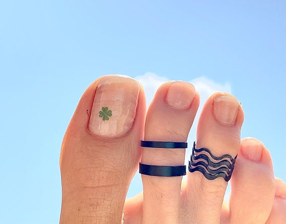 Black Toe Ring Set Adjustable Open Band Set of 2 Foot Rings Dainty Black Rings for Foot Leaf Rings Band Ring for Girls Boho Gift Etsy