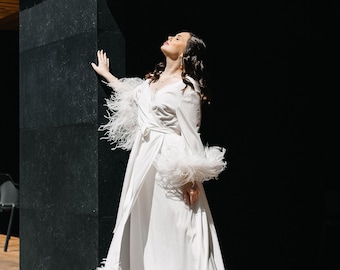 Vestido bata de lujo con plumas de avestruz, elegante vestido de noche, moda nocturna en EE. UU.: Envío DDP gratuito + aranceles incluidos