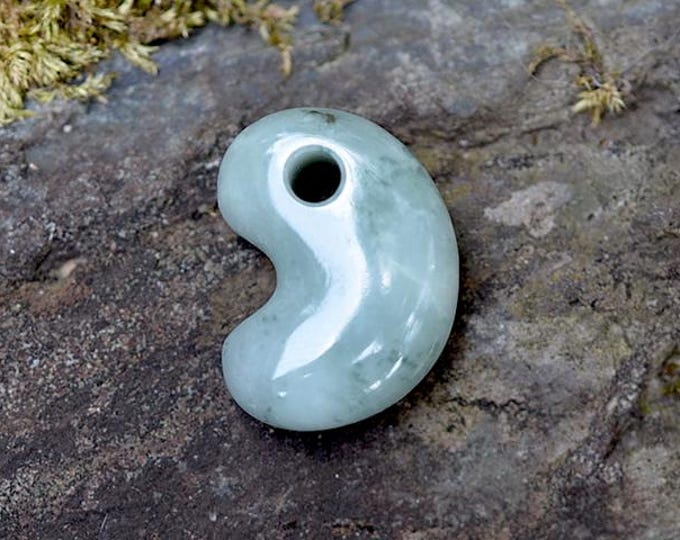 Jade D'Itoigawa - Magatama En Jadéite - Pierre Authentique Du Japon - Neuf