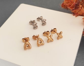 Personalized Initial Earrings,Tiny Letter Earring,Small Letter Stud Earring,Gold Stud Earring,Bridesmaid Gift,Mothers Day Gift,birthday gift