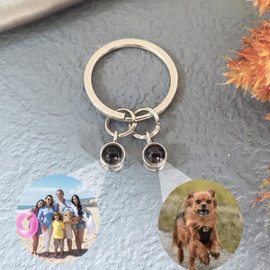 Personalized Projection Photo Keychain,Memorial Key Ring Gift,Couple keychain,Custom Pet Photo Gift,Anniversary Gift for Him,Pet Lover Gift