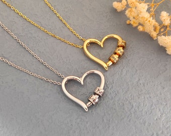 Aangepaste gegraveerde hart ketting, familie hart hanger ketting, gepersonaliseerde kindernaam ketting met gegraveerde kralen, Moederdag cadeau